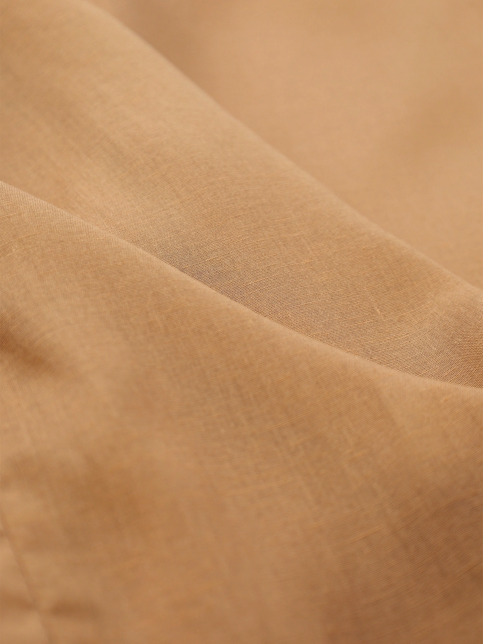 Брюки светло-коричневого цвета свободного кроя